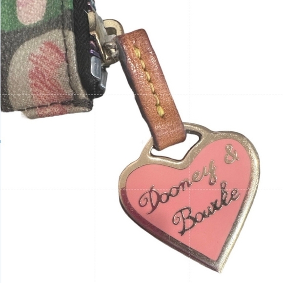 Dooney & Bourke Y2K wristlet - Picture 5 of 6